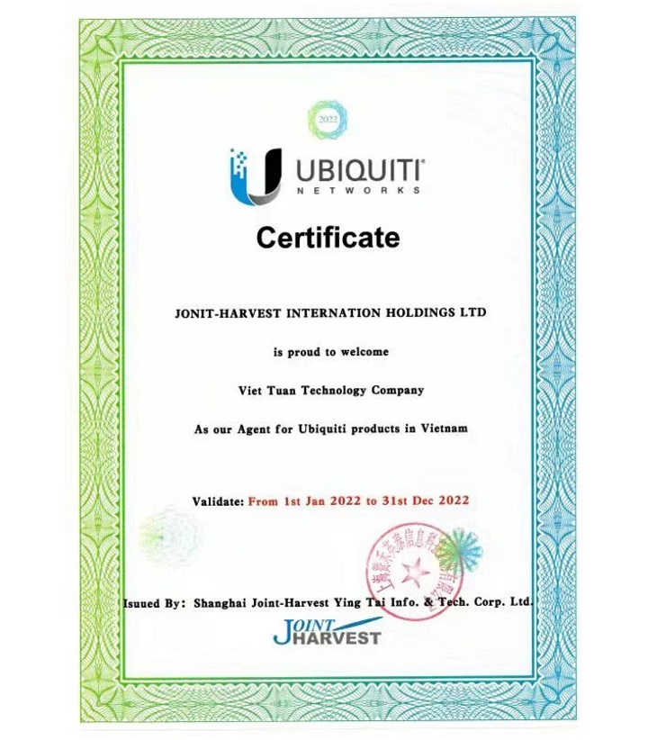 chung-nhan-ubiquiti-720.jpg